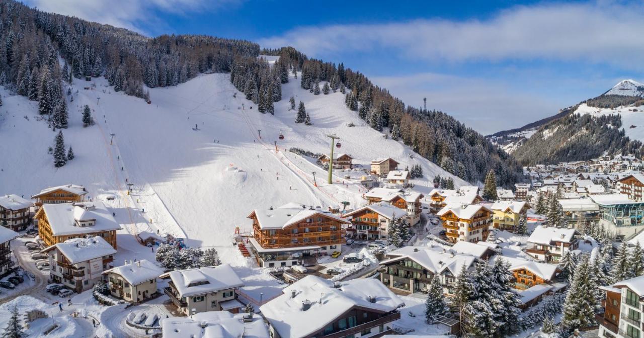 Chalet Elisabeth Dolomites Alpin & Charme Hotel Selva di Val Gardena Bagian luar foto