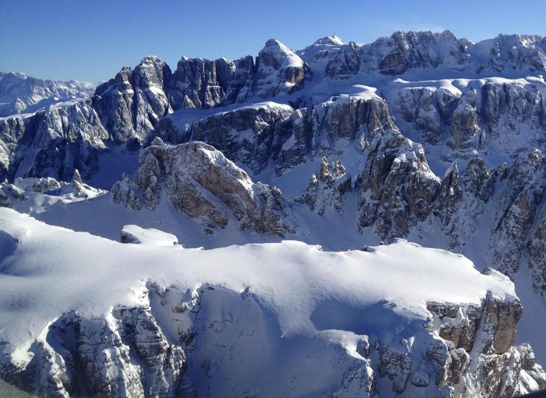 Chalet Elisabeth Dolomites Alpin & Charme Selva di Val Gardena Bagian luar foto