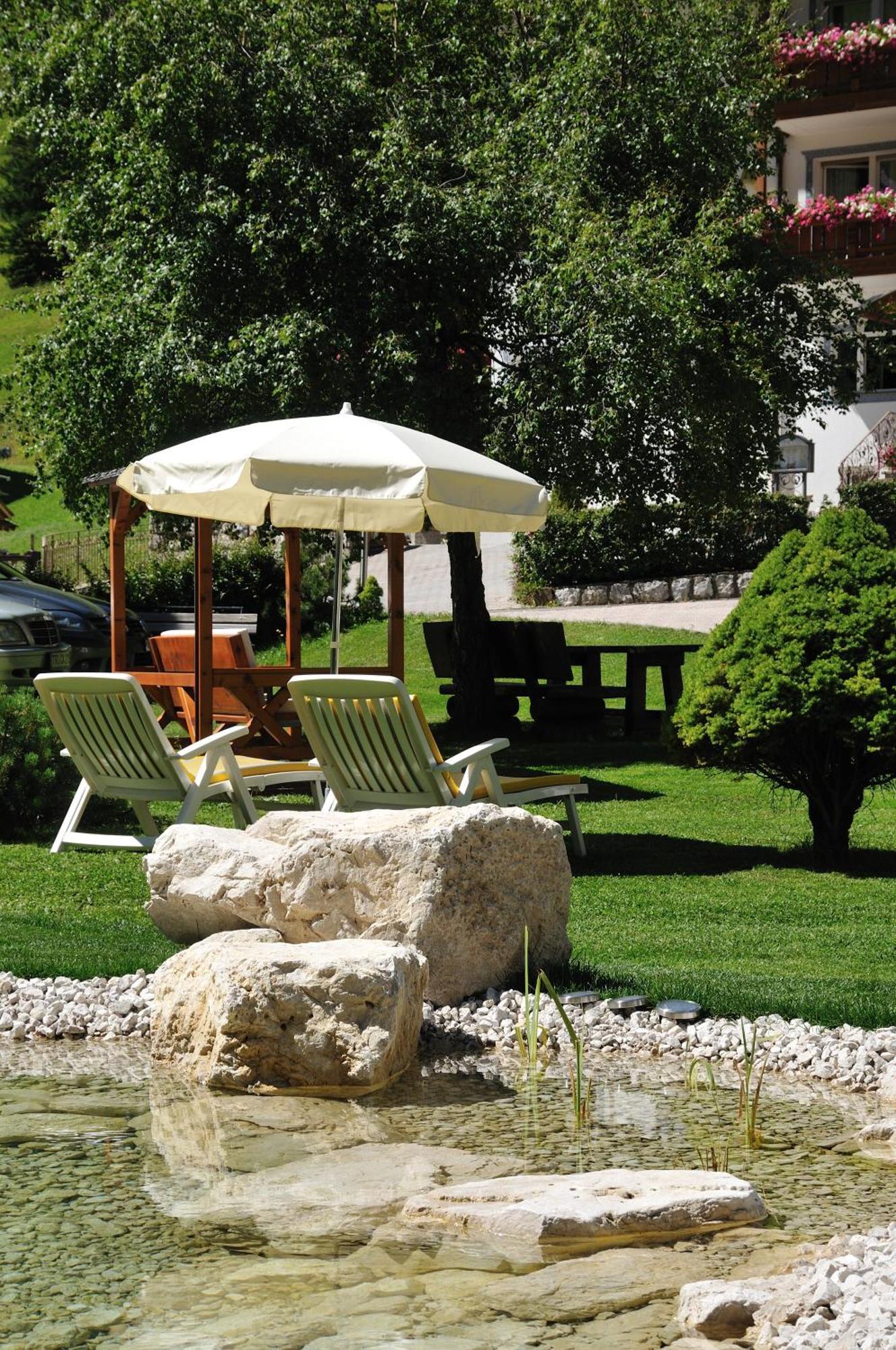 Chalet Elisabeth Dolomites Alpin & Charme Selva di Val Gardena Bagian luar foto