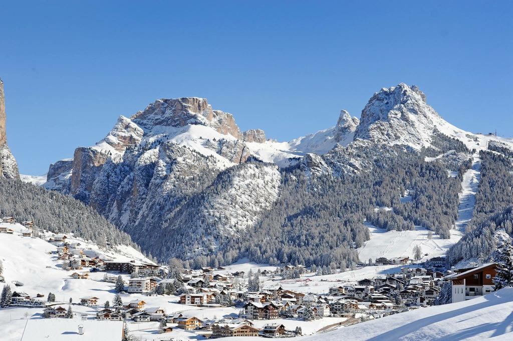 Chalet Elisabeth Dolomites Alpin & Charme Hotel Selva di Val Gardena Bagian luar foto